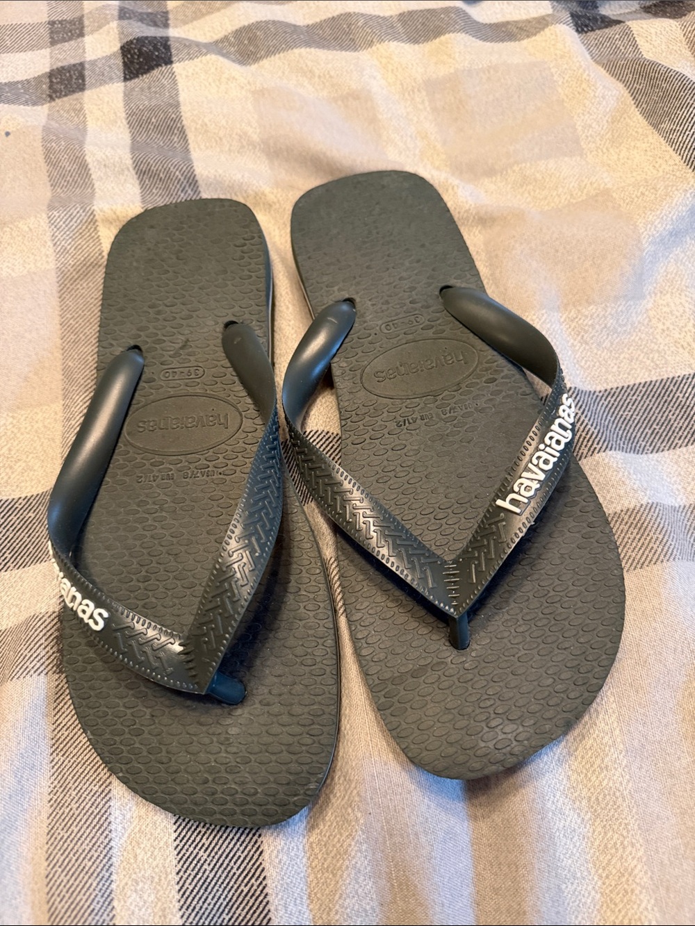 Havaianas womans Classic Flip Flops - Black
